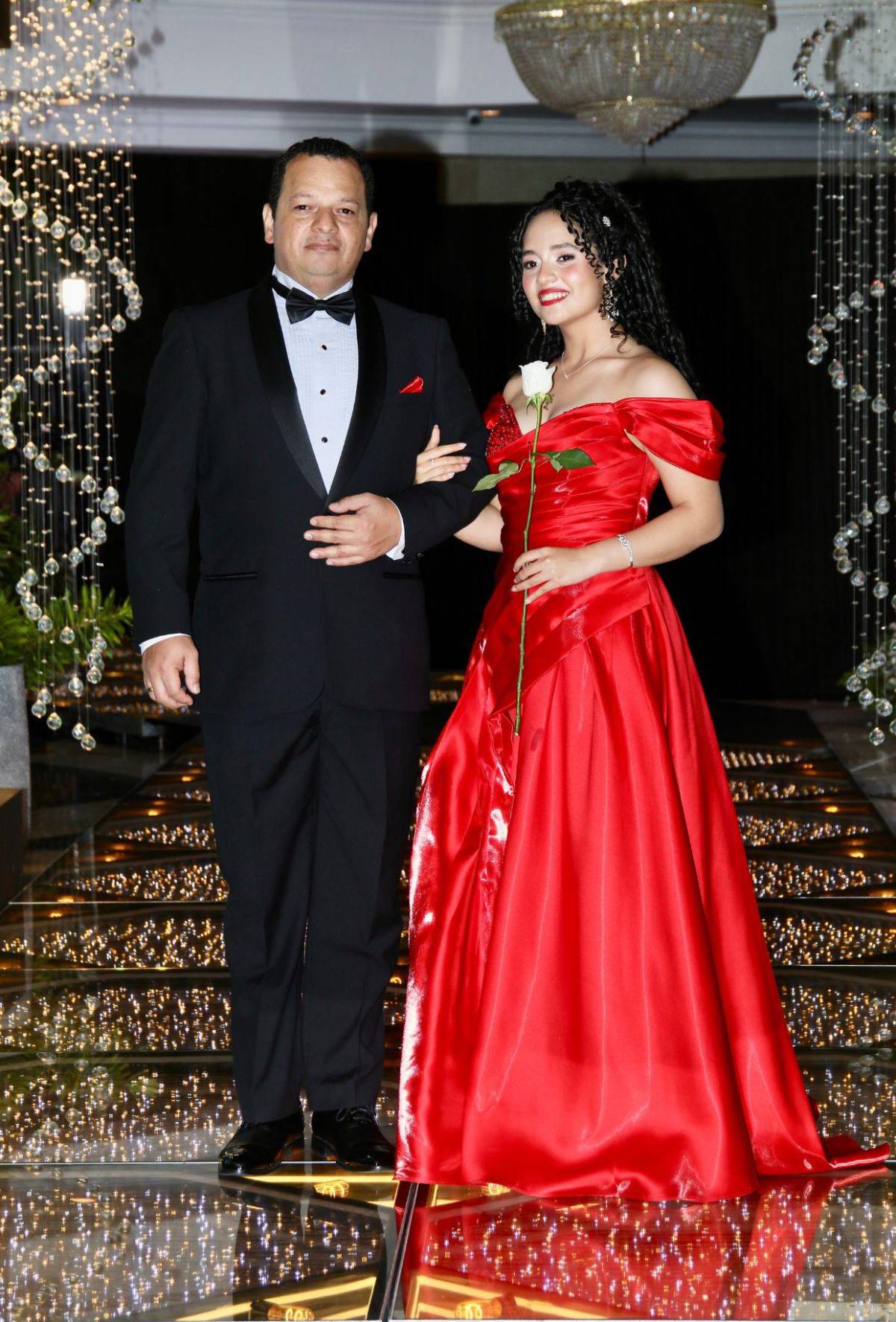 Padres y seniors, juntos en la Prom Night 2026 de Dowal School