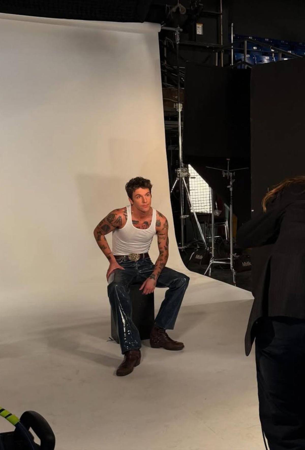 ¡Las fotos lo confirman! Así es Role Model, el apasionado nuevo novio de Dakota Johnson