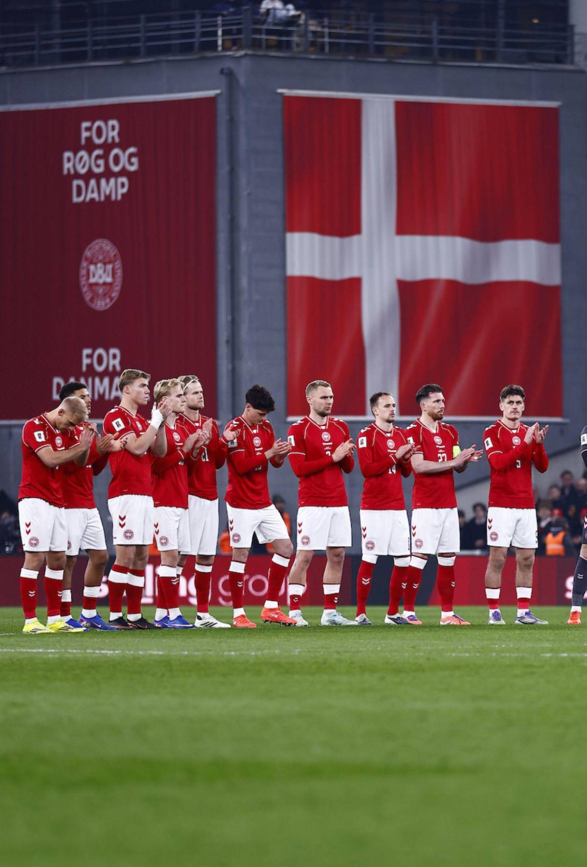 Mundial 2026: 12 selecciones pelean los últimos seis cupos a la Copa del Mundo este martes