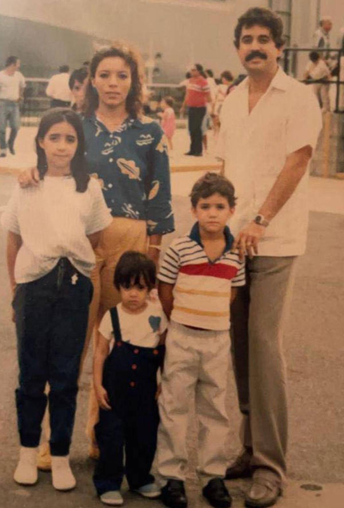 Fotos de los primeros años de matrimonio entre Xiomara Castro y ‘Mel’ Zelaya Fotos de los primeros años de matrimonio entre Xiomara Castro y ‘Mel’ Zelaya