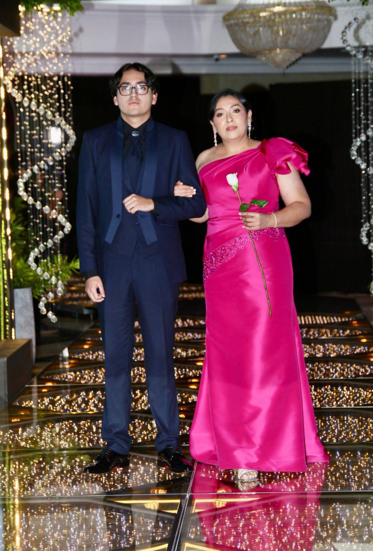 Padres y seniors, juntos en la Prom Night 2026 de Dowal School