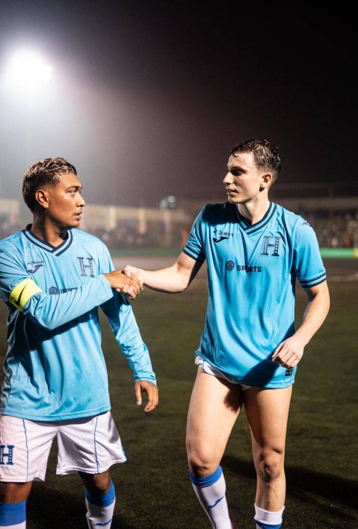 Supremo hará partido de tiktokers en La Ceiba y anuncia premio de L100 mil, ¿cómo ganarlos?