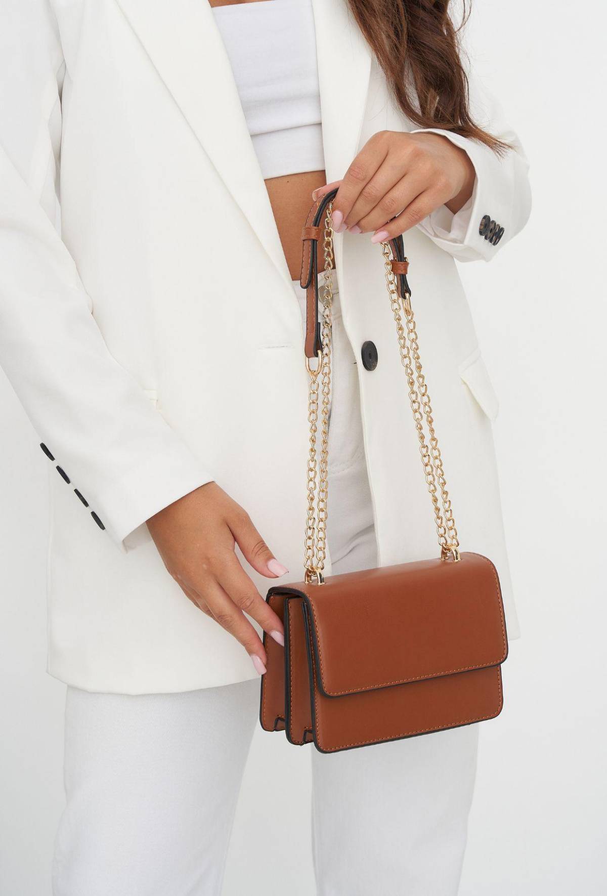 Moda femenina en 2026: prendas, colores y texturas esenciales