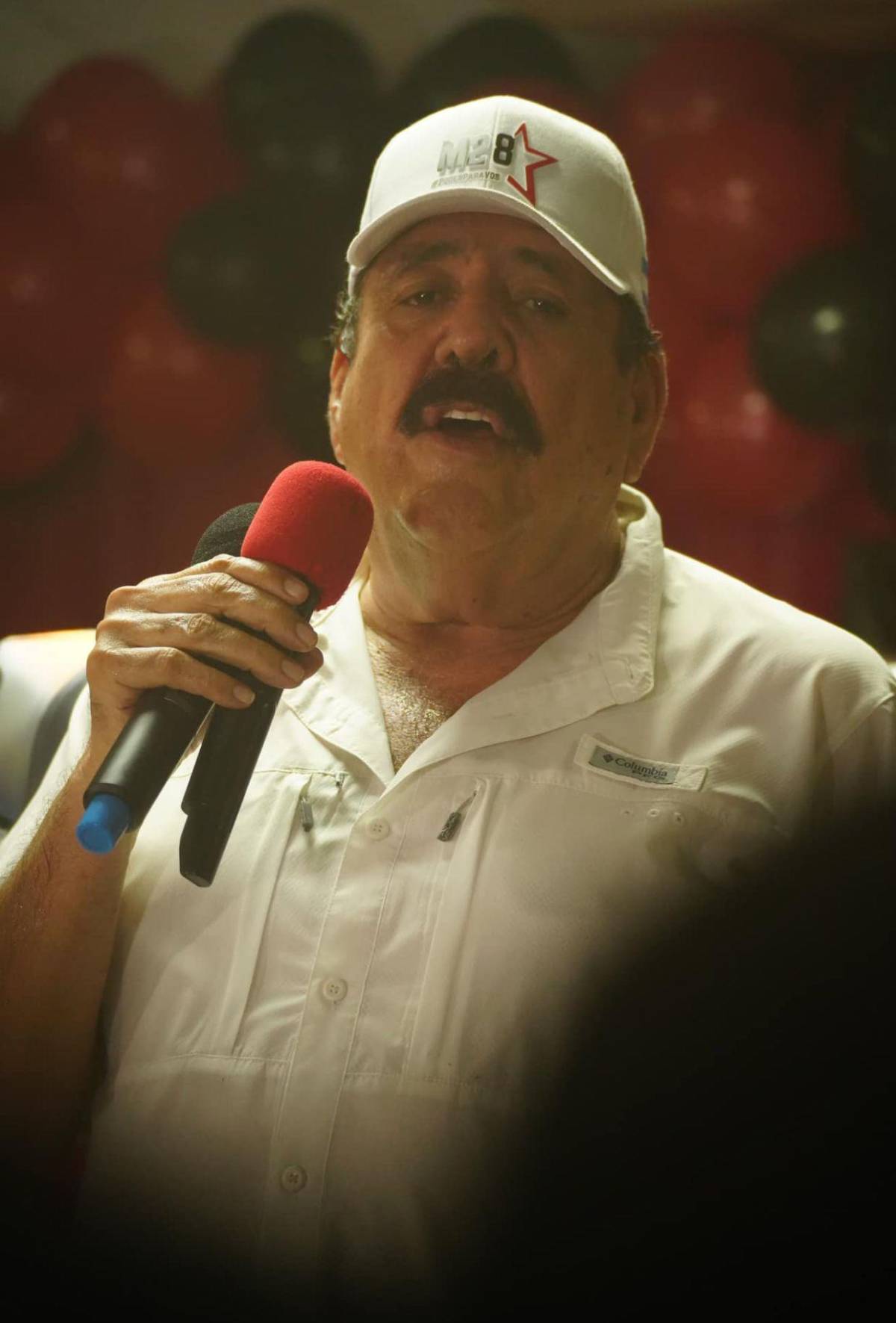 Está por perder su voz: estado de salud de Carlos Zelaya tras detectarle cáncer