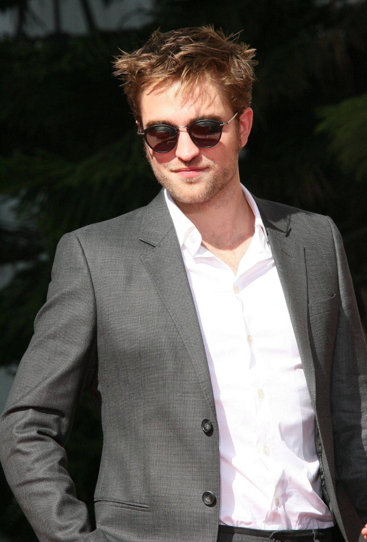 Robert Pattinson cumple 40 años: de vampiro adolescente a Batman y más de su evolución