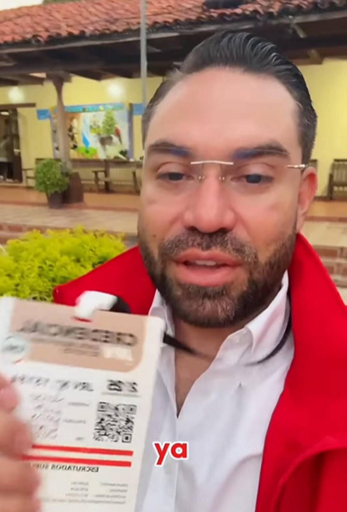 Curiosidades de las elecciones: desinfectante en la boca, tinta indeleble, perritos y cachetadas