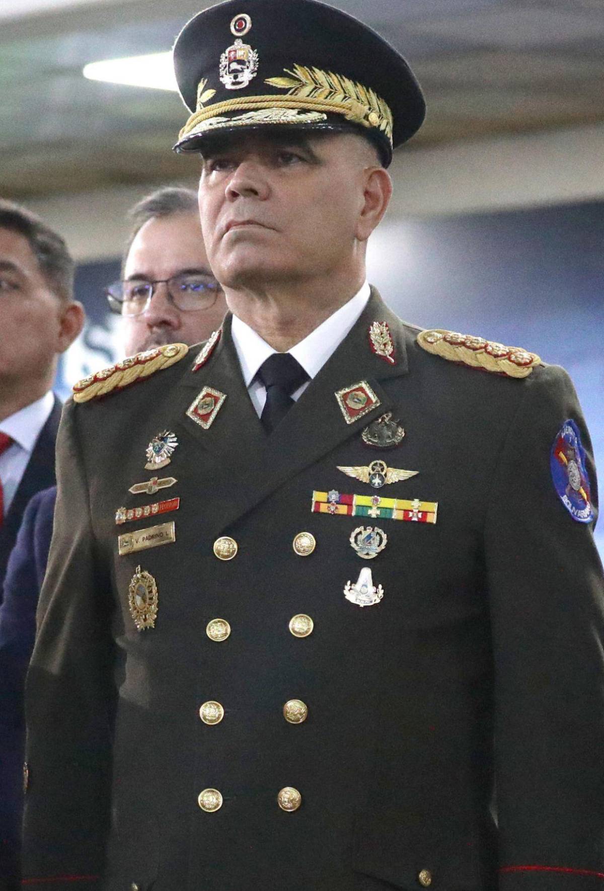¿Quién es Vladimir Padrino, el militar incondicional a Maduro removido en la era de Delcy Rodríguez?