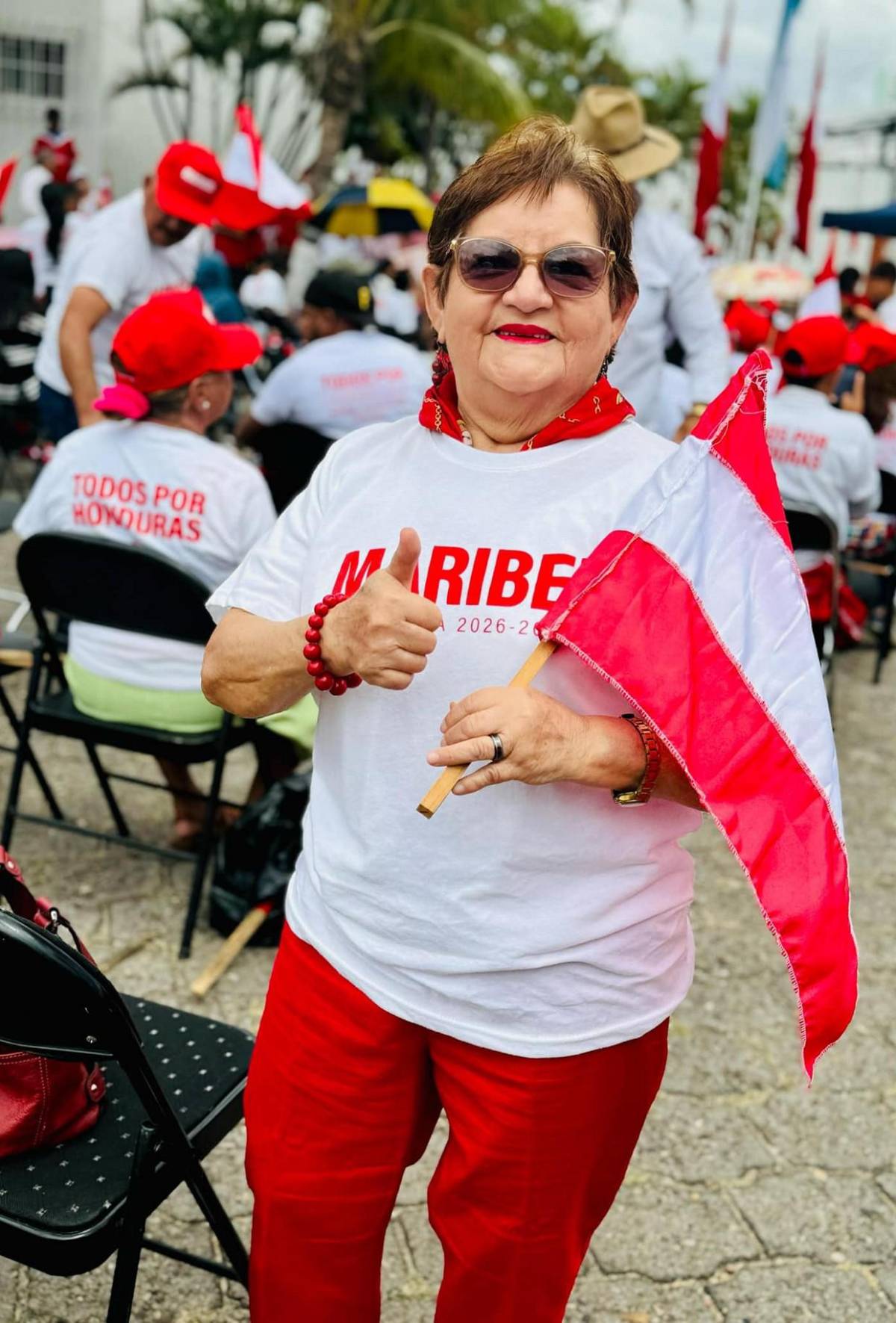 Maribel Espinoza cierra su campaña en la capital: “Soy una mujer de manos limpias”