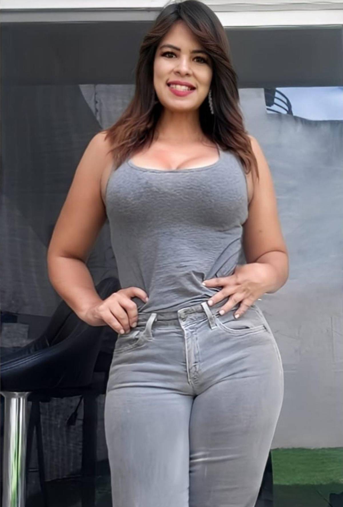 Orlando Ponce deja respuesta a críticos por casarse con una periodista más joven