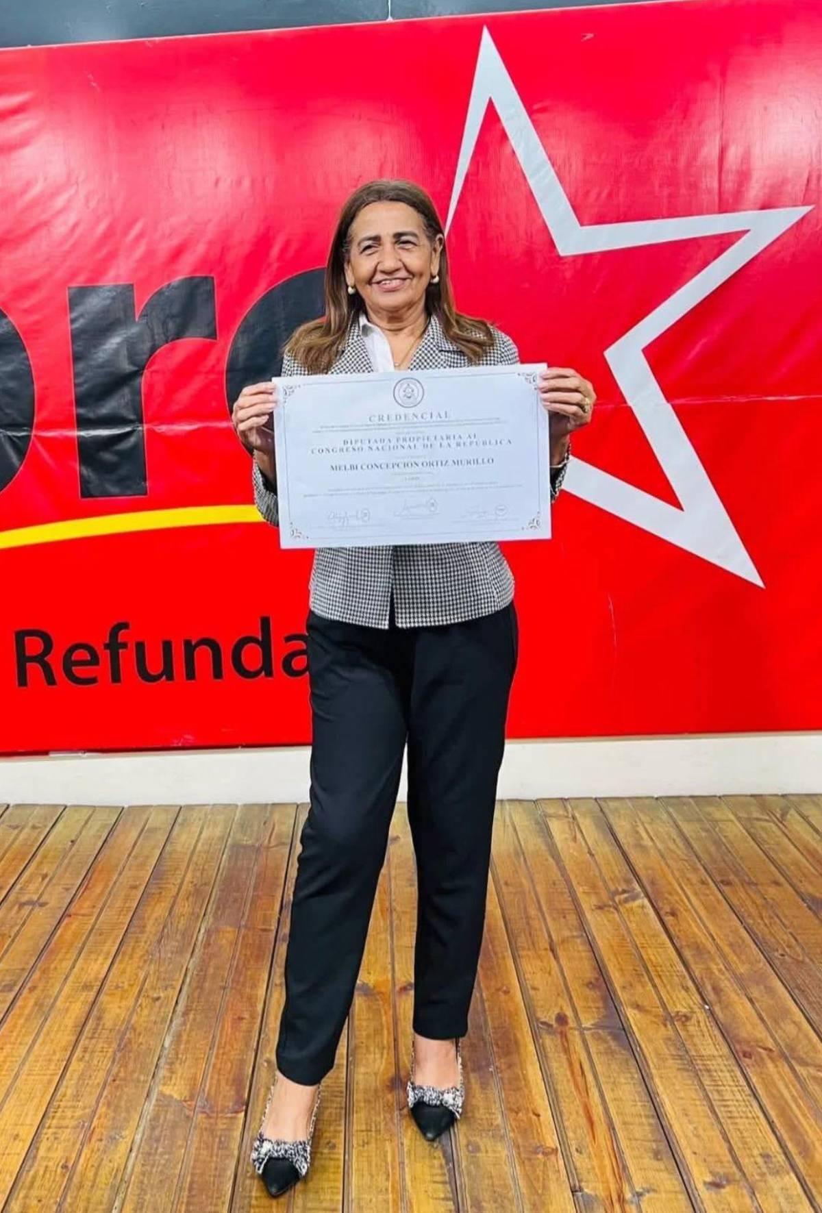 ¿Quién es Melbi Ortiz, la única diputada de Libre que apoyó a Tomás Zambrano?