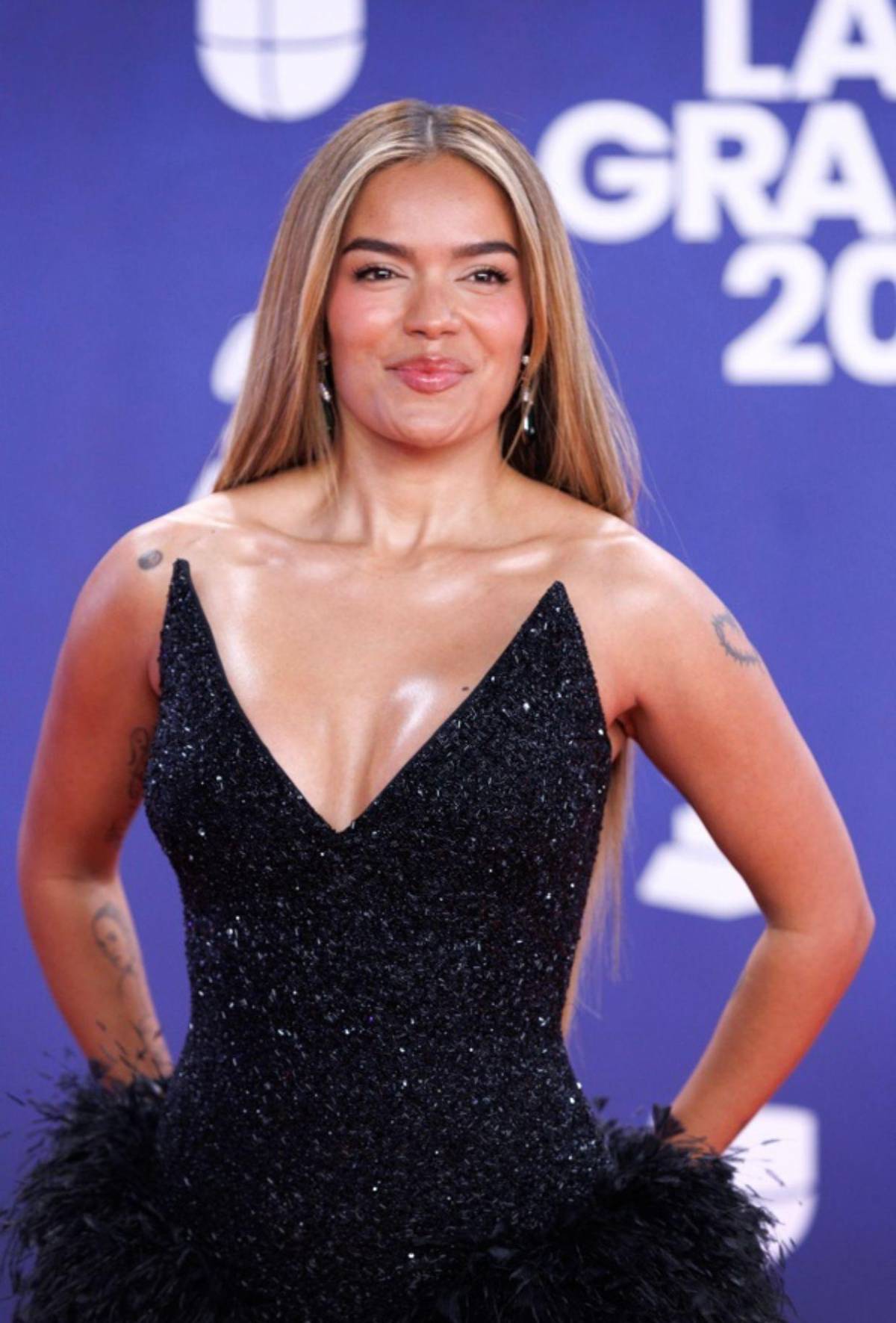 Mejor vestidos de los Latin Grammy 2025: brillo, elegancia y arriesgados looks en la alfombra roja