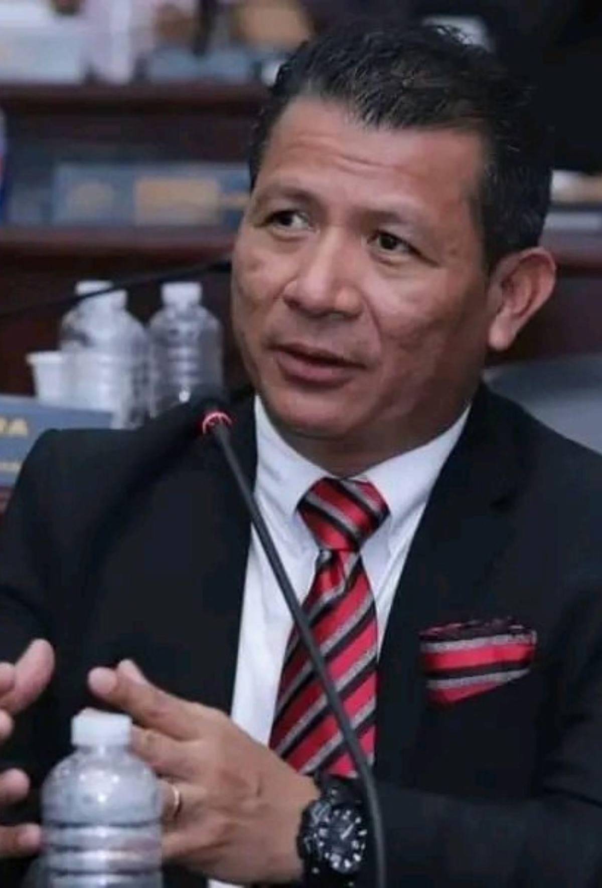 Grandes figuras que están quedando fuera en planillas de diputados