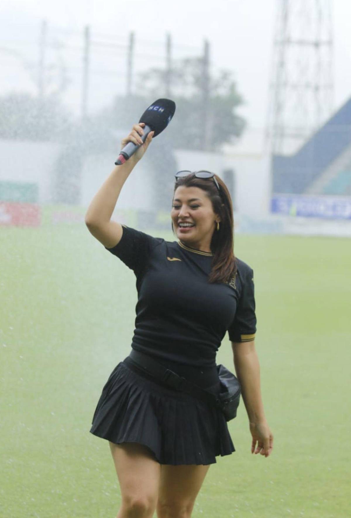 Milagro Flores recibirá propuesta de Supremo si anota gol en juego de tiktokers vs El Salvador