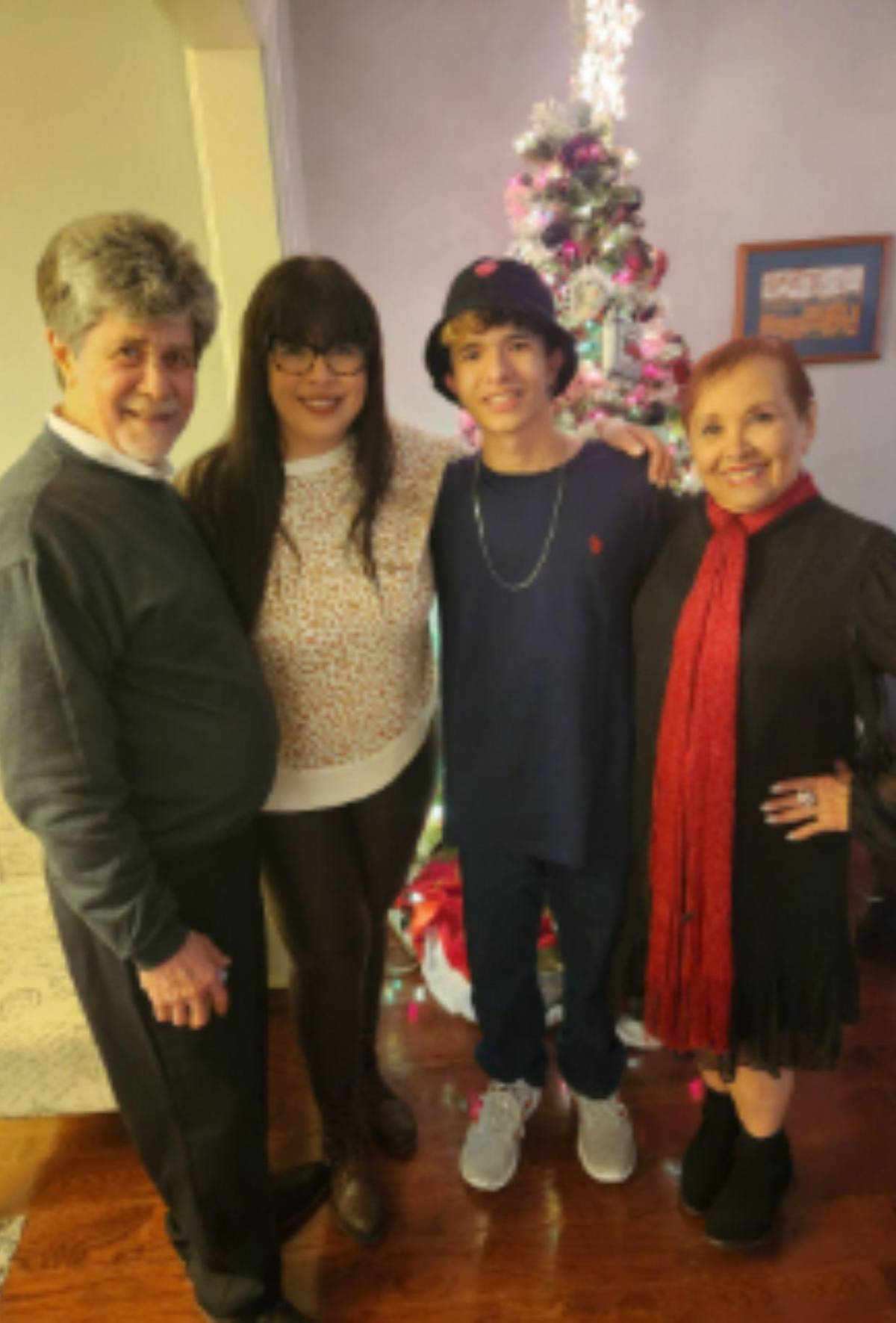 Actor Eduardo Serrano es diagnosticado con cáncer y su familia pide apoyo