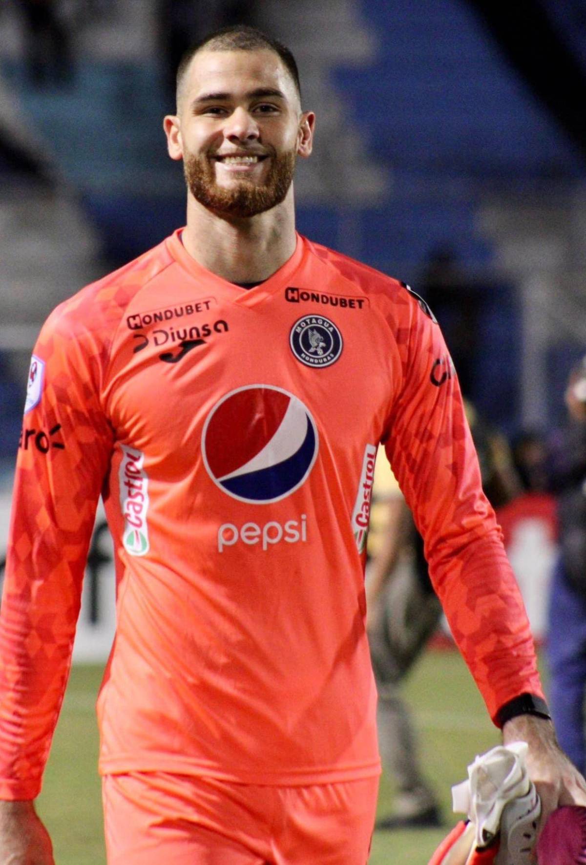 Fichajes: Olimpia contrata portero y Motagua busca dos pesos pesados