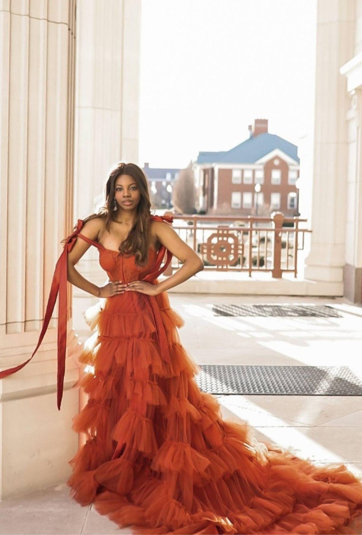 ¿Quién es Dyna Martínez, la cantante de ópera que ansía ser Miss Honduras Universo 2025?