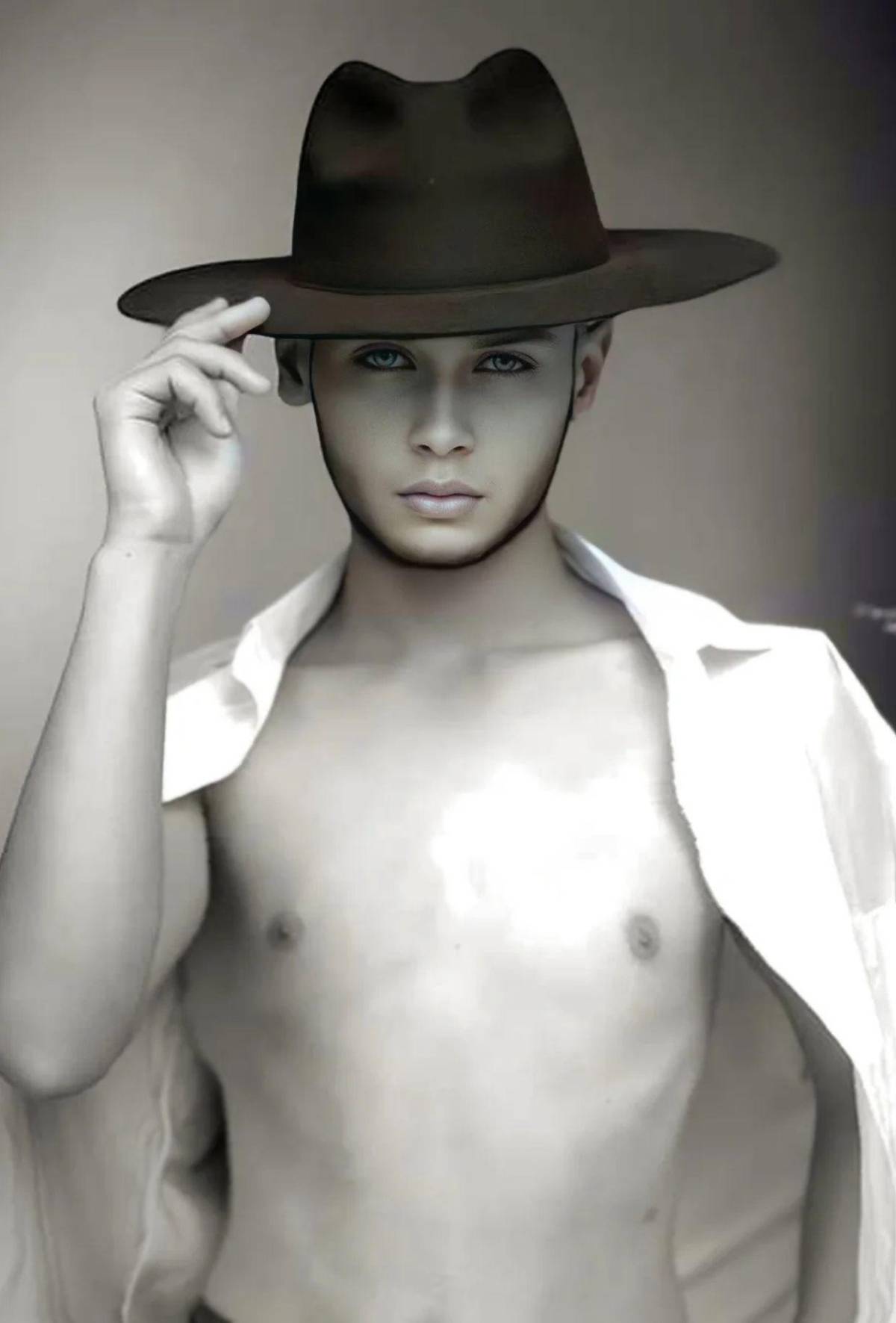 El hondureño Eduardo Murillo alza el título de Mister Teen Hispanoamérica Internacional 2025