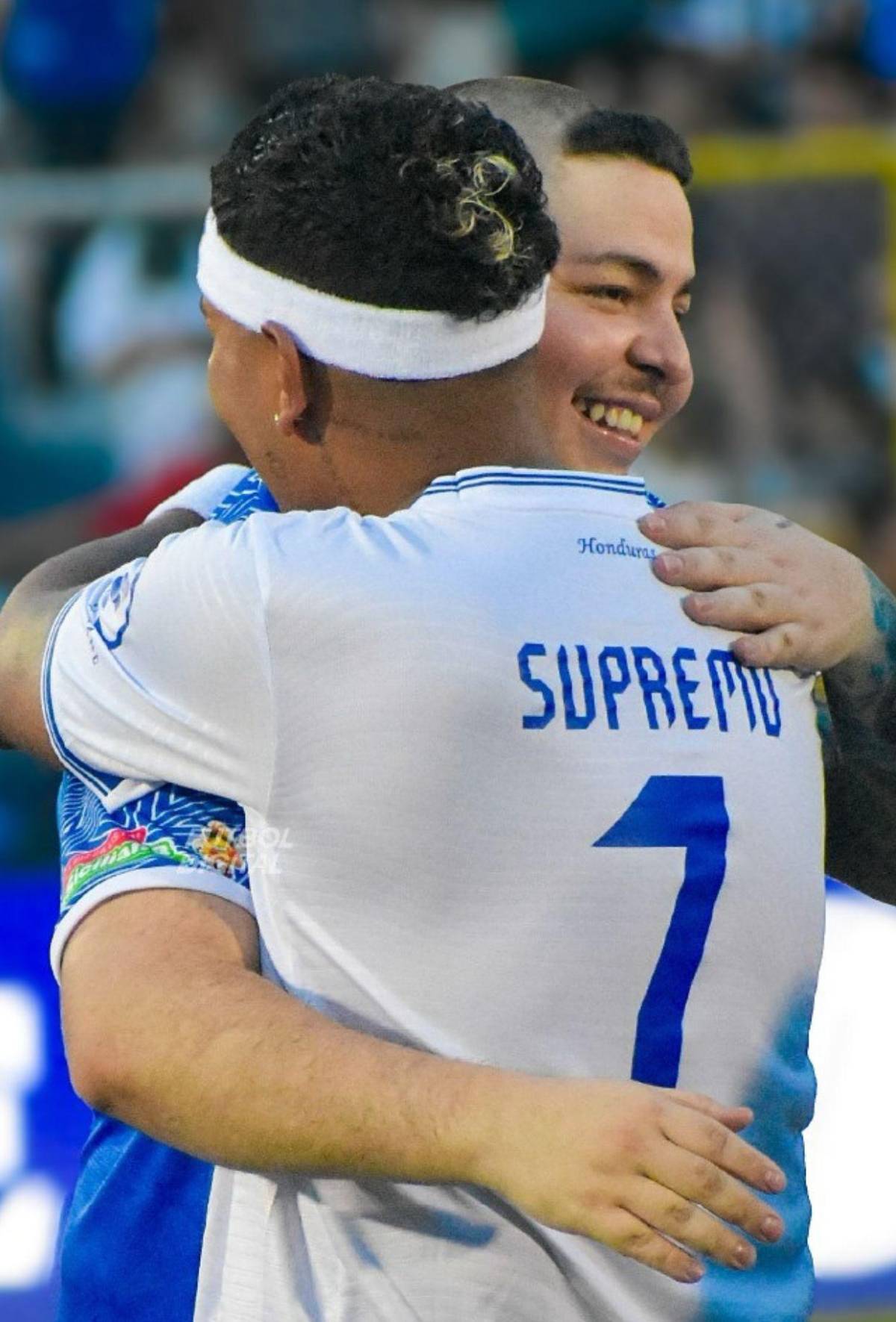 Cuánto gana en redes Supremo, organizador del juego de tiktokers Honduras-El Salvador