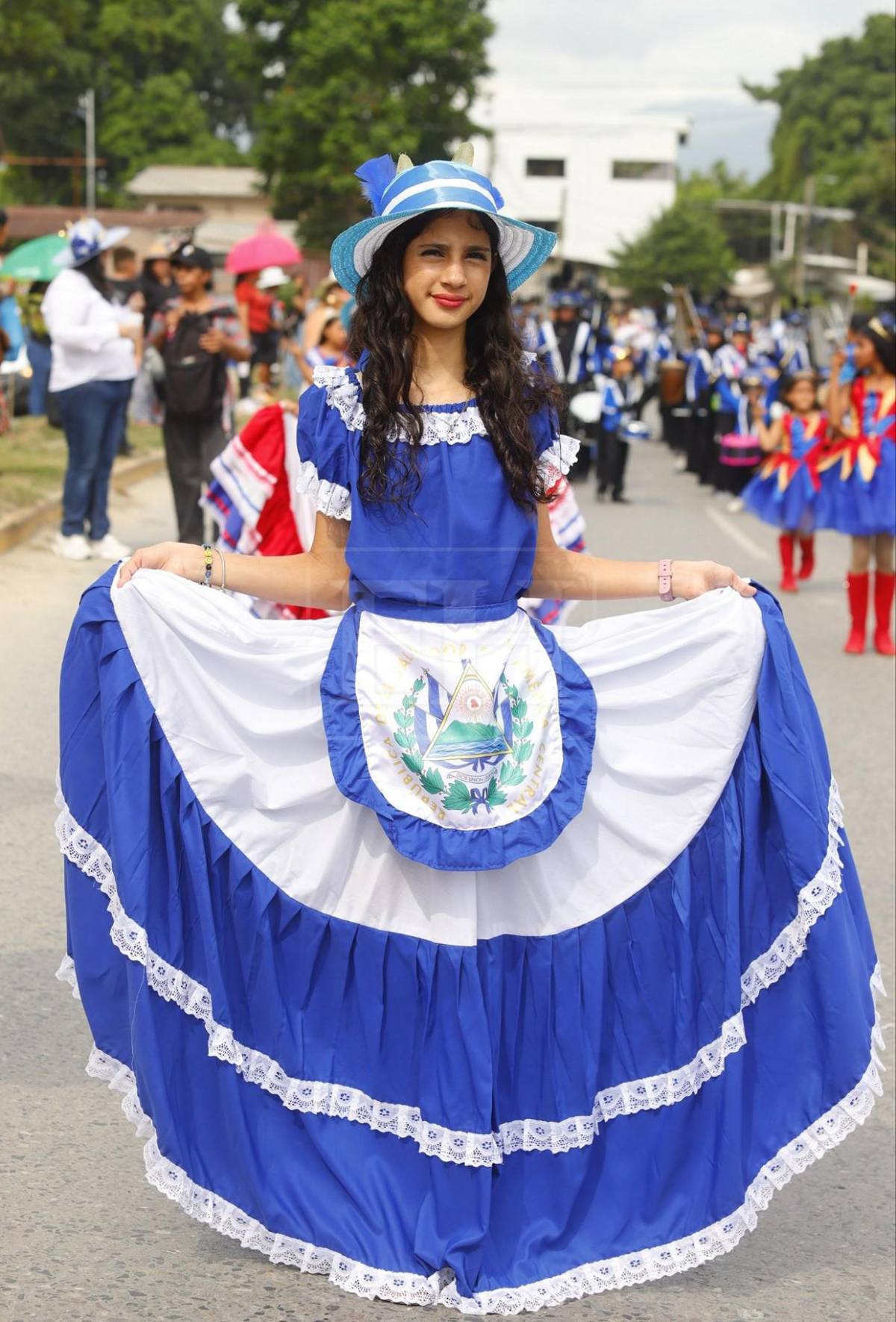 Trajes típicos, folclore y fervor patrio se apoderan de las calles de San Pedro Sula