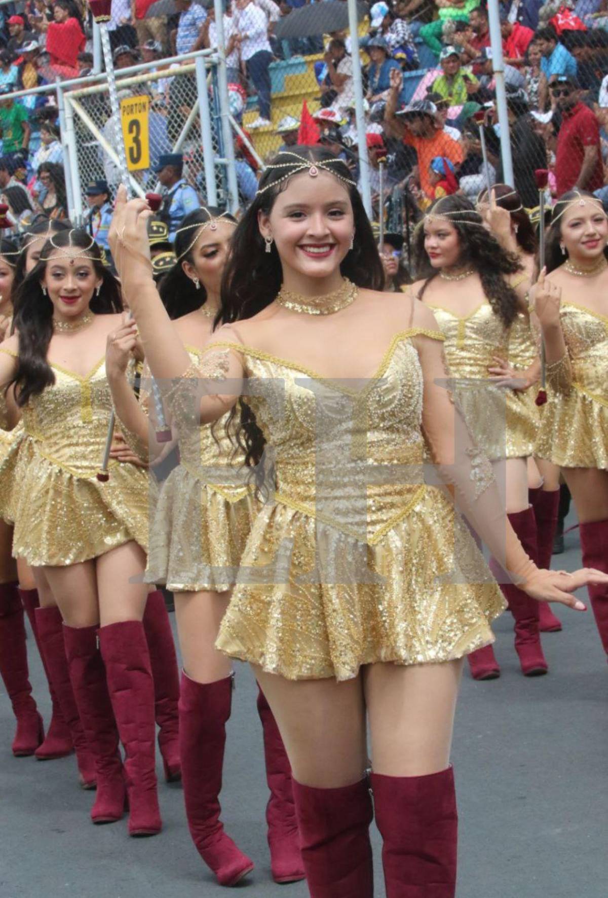 Las palillonas con los rostros más hermosos en los desfiles del 15 de septiembre en Tegucigalpa