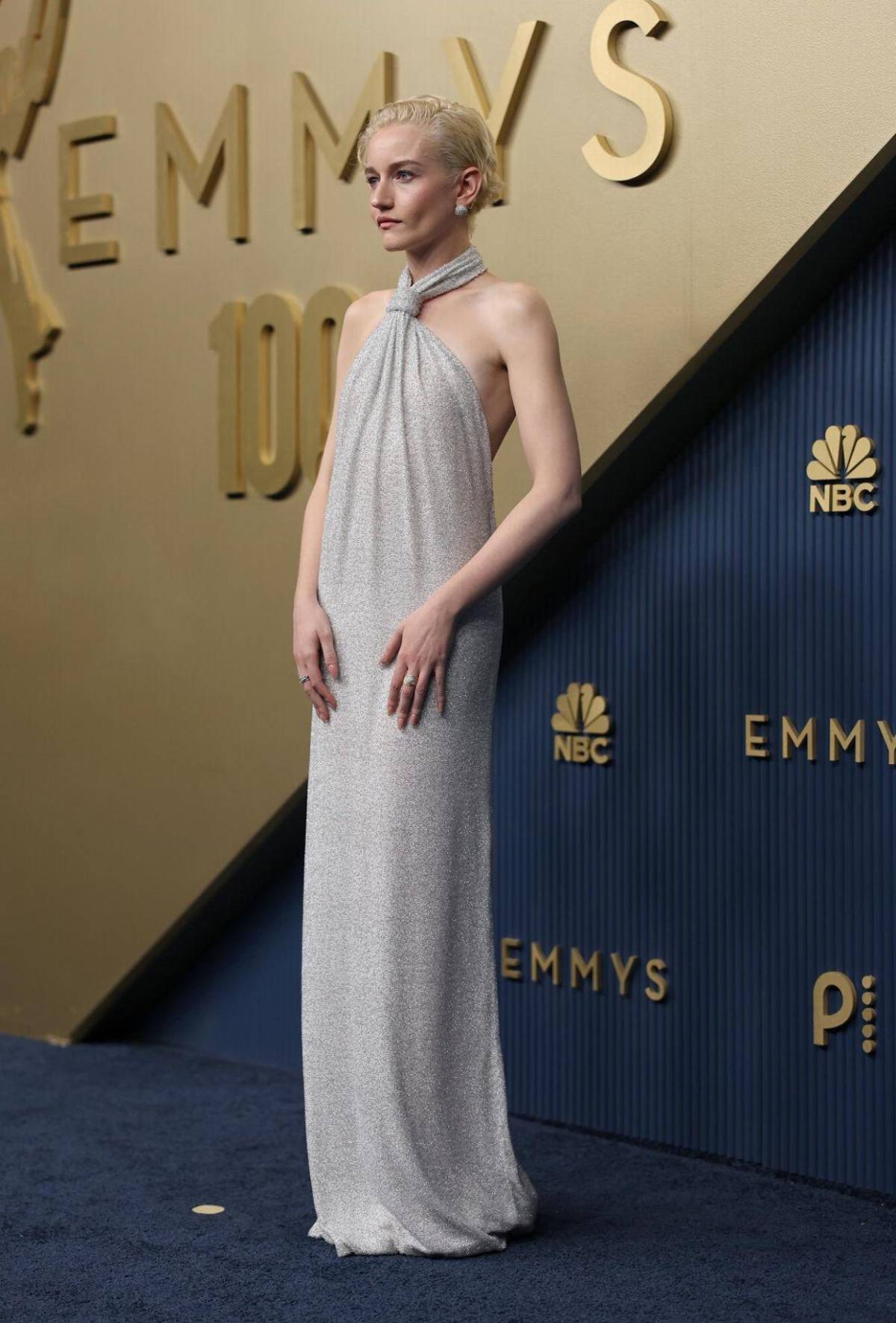 Alfombra roja de los Emmy 2026: los mejores looks de las estrellas