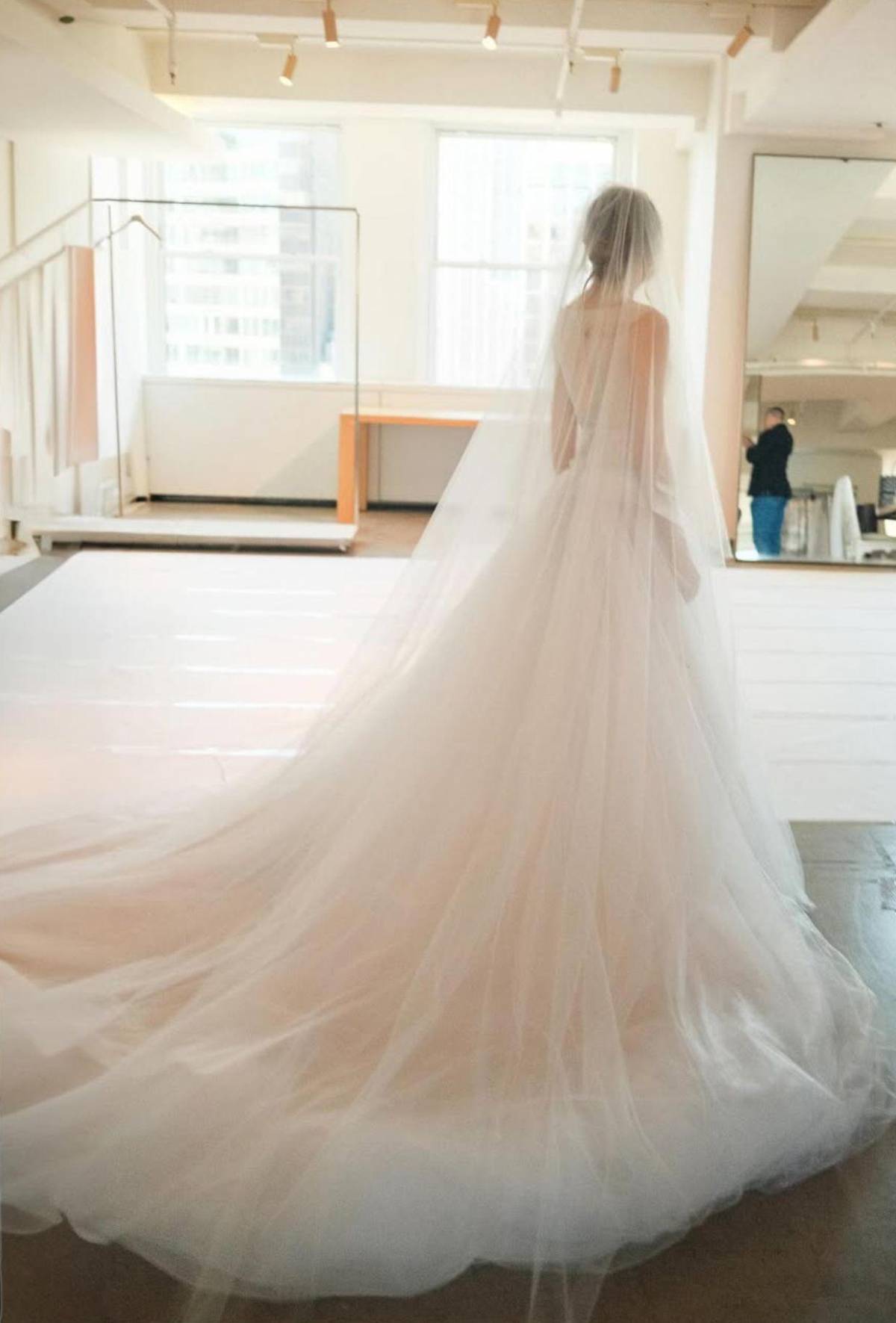 El proceso detrás del vestido nupcial de Sofía Castro, al detalle