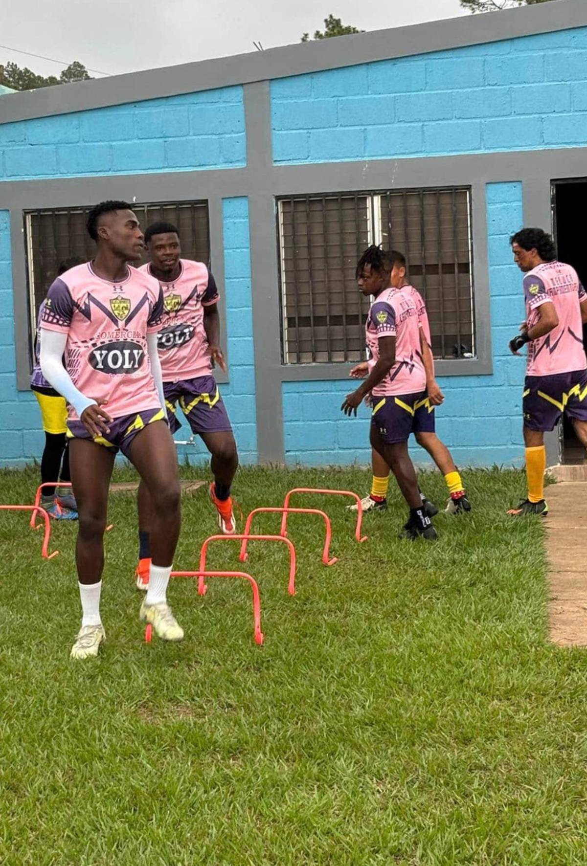 ¿Qué pasa con Pedro Joaquín Amador y su debut en Liga de Ascenso?