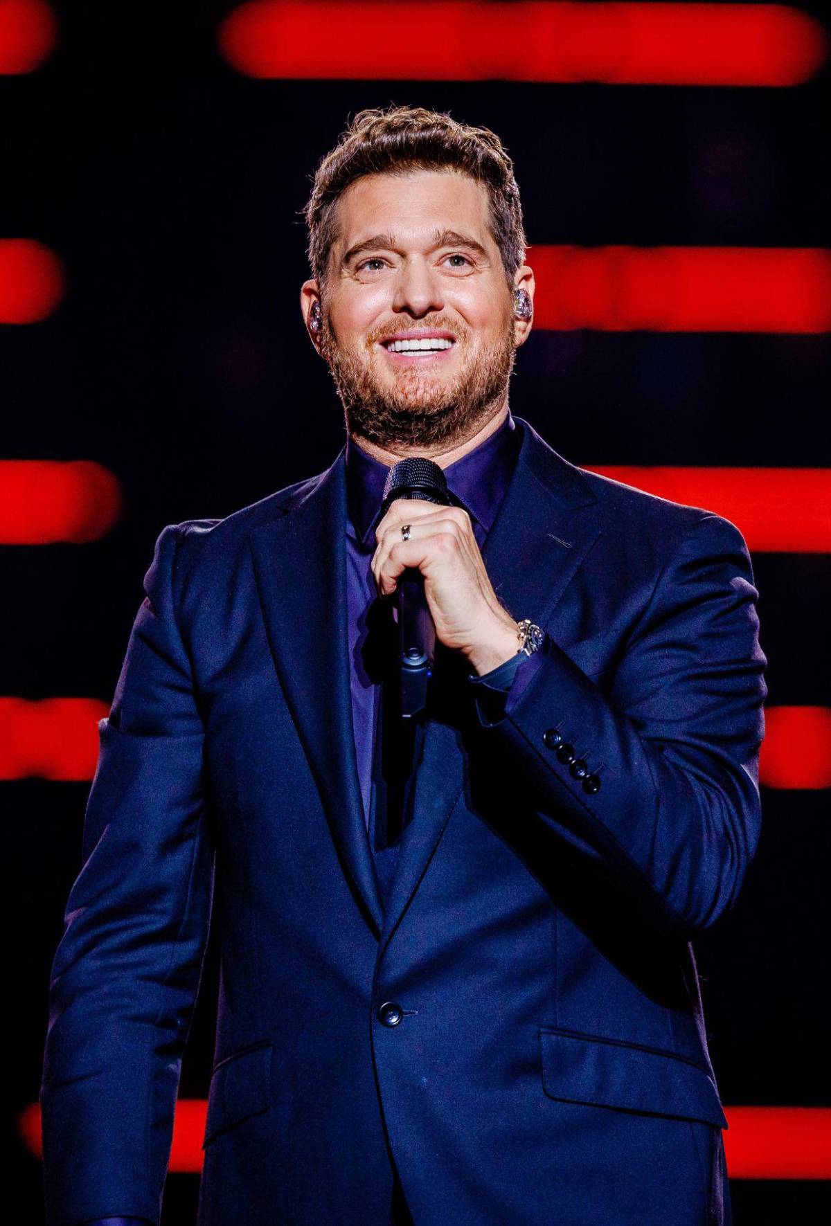 De Chris Evans a Ariana Grande y más: Celebridades que aman la Navidad