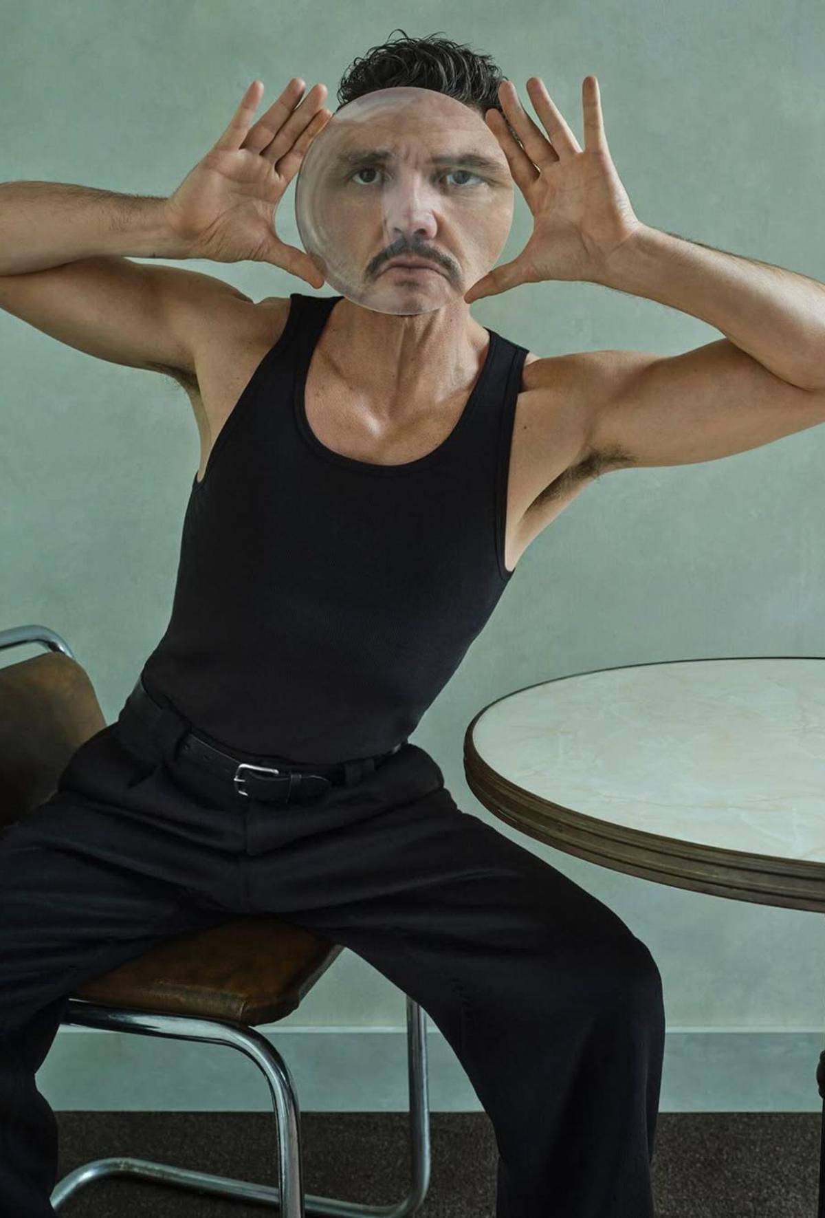 Pedro Pascal posa para Vanity Fair: las fotos más sensuales del chileno