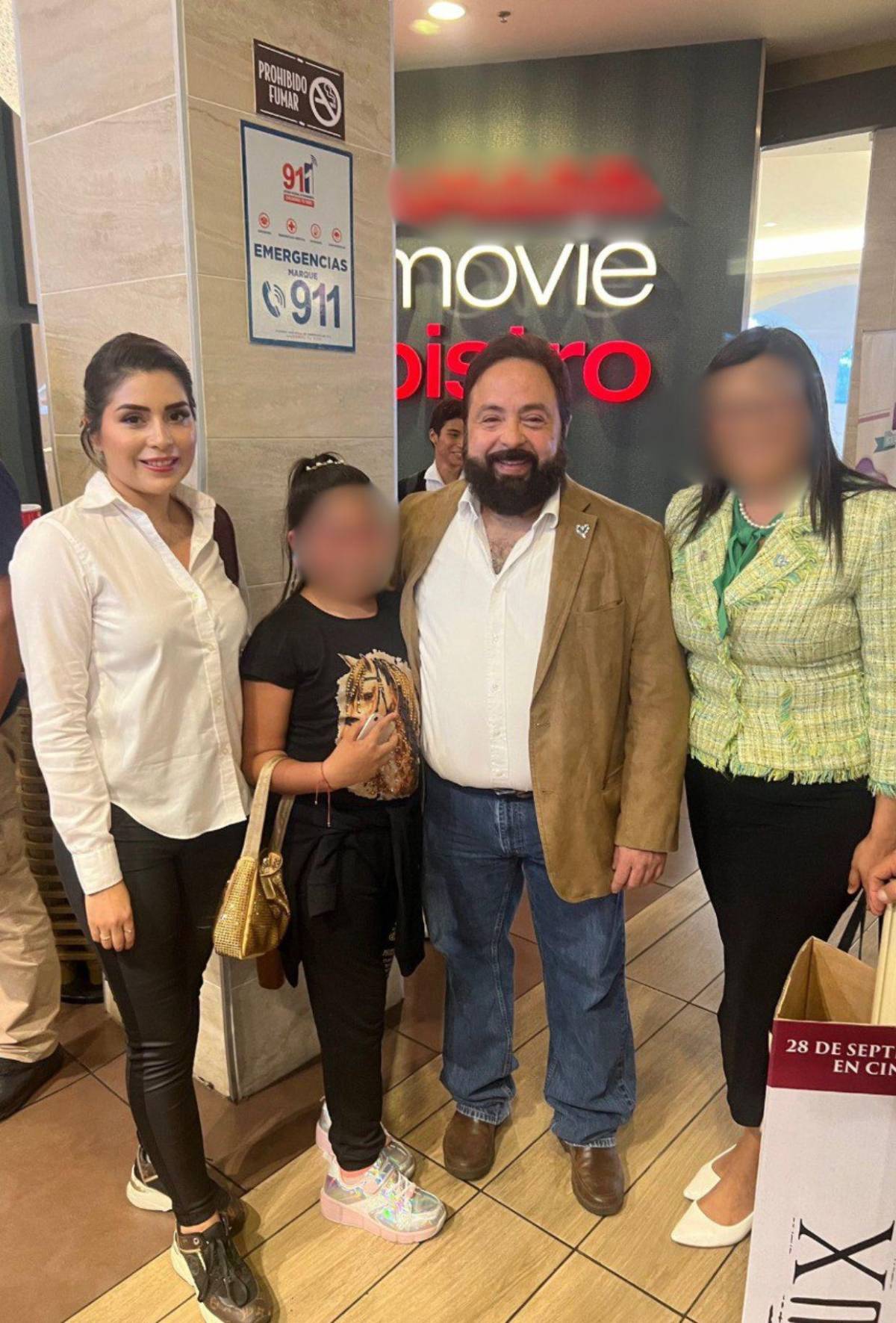 ¿Quién es Suyen Muñoz, la mujer a la que besó Luis Redondo en el Congreso?