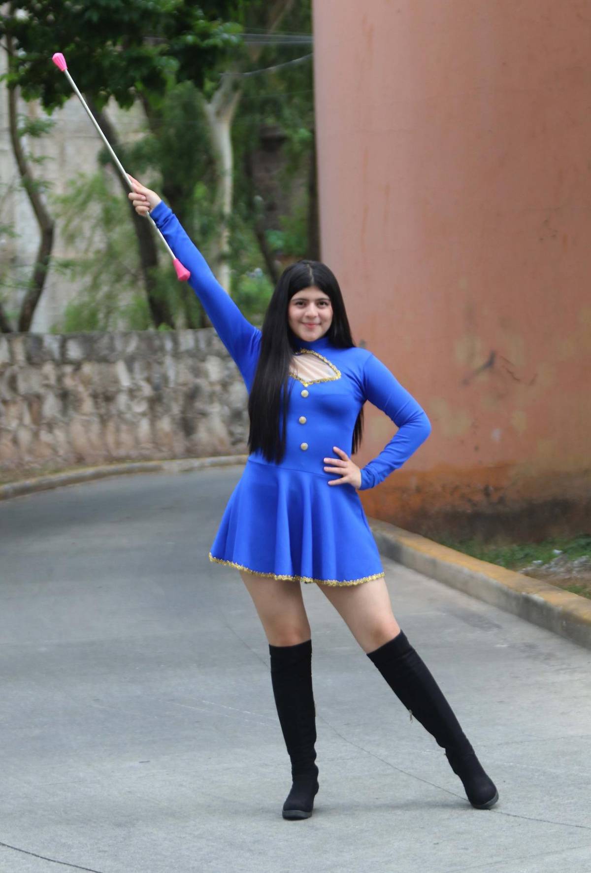 Las protagonistas del desfile: ellas son las palillonas del Instituto Yave Nissi