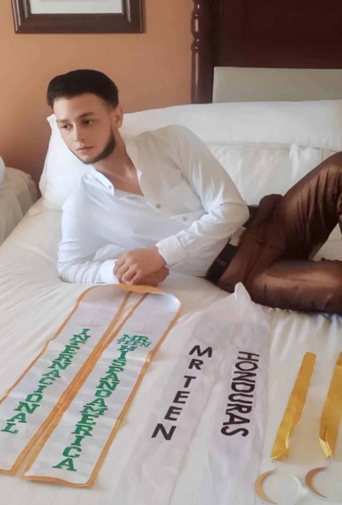 El hondureño Eduardo Murillo alza el título de Mister Teen Hispanoamérica Internacional 2025