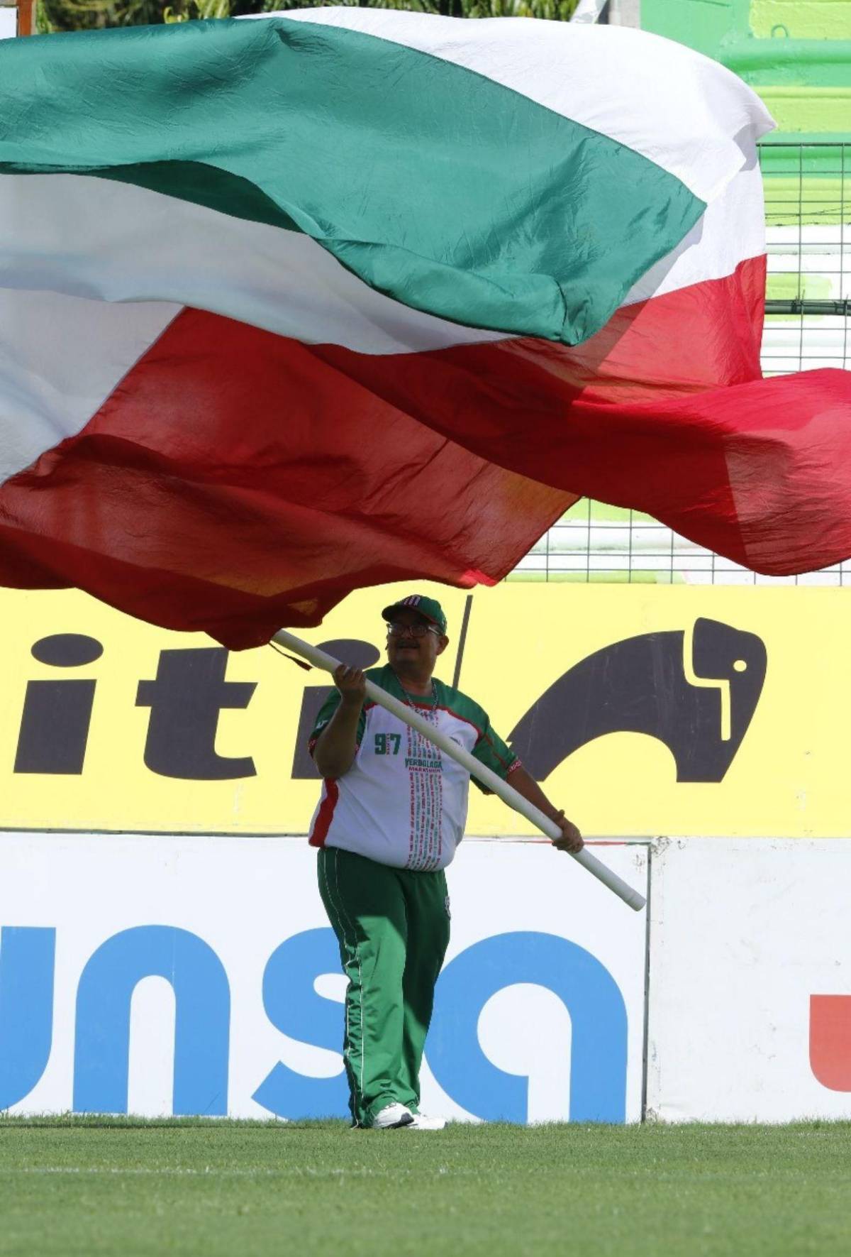Tarde de calor y entorno familiar en el Yankel para el Marathon vs Platense