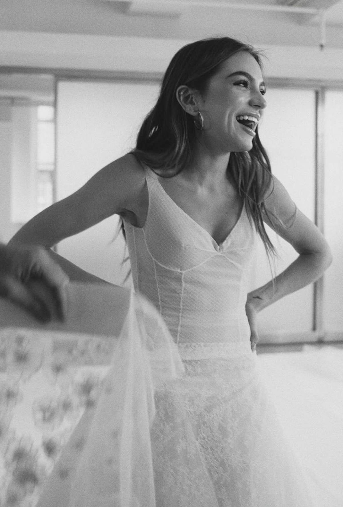 El proceso detrás del vestido nupcial de Sofía Castro, al detalle