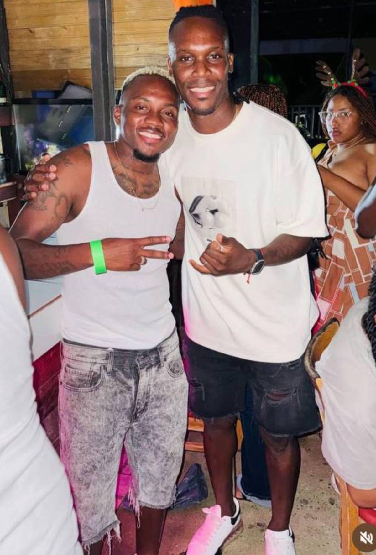 Así celebraron la Navidad los exjugadores y futbolistas de Honduras: Auzmendi con catracha