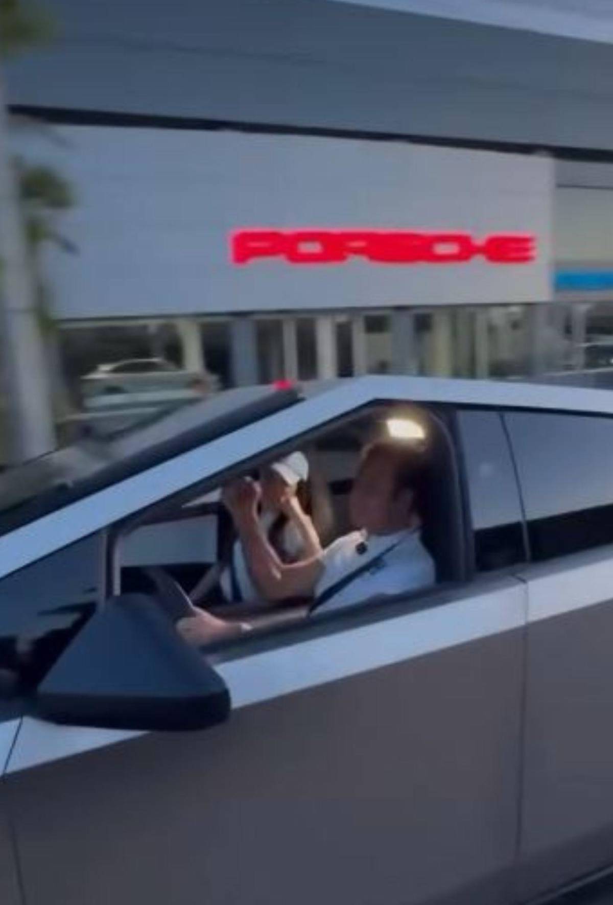 Salvador Nasralla revela si el Tesla Cybertruck es de él: Vale menos que una Prado