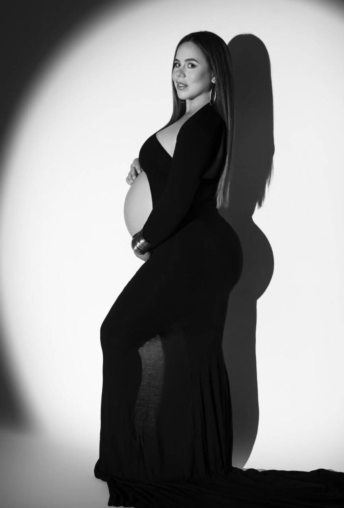 Así luce Antonia Botero, de Los Chicaneros, en la recta final de su embarazo