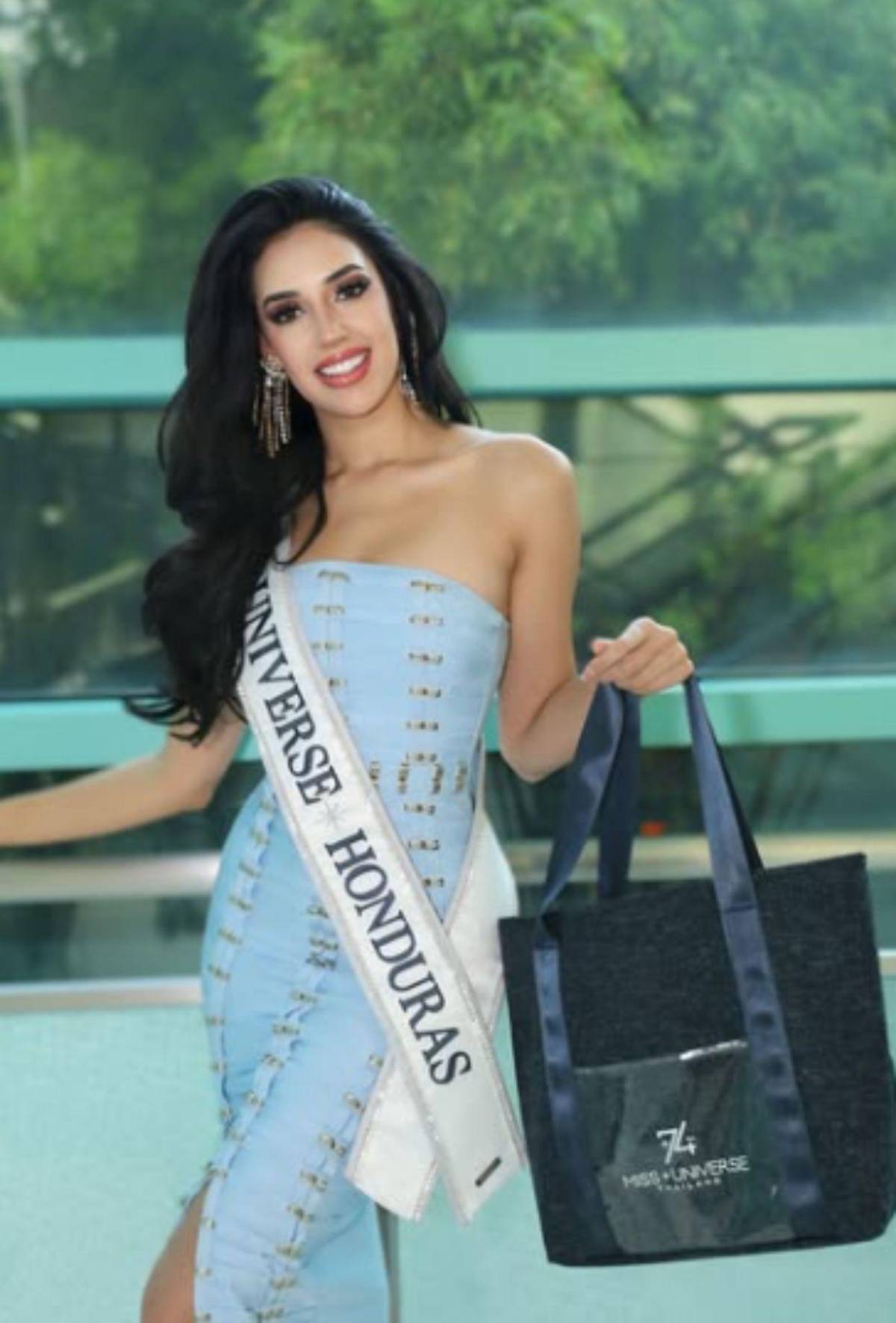 Alejandra Fuentes, Miss Honduras 2025, deslumbra con su atuendo en cena de gala