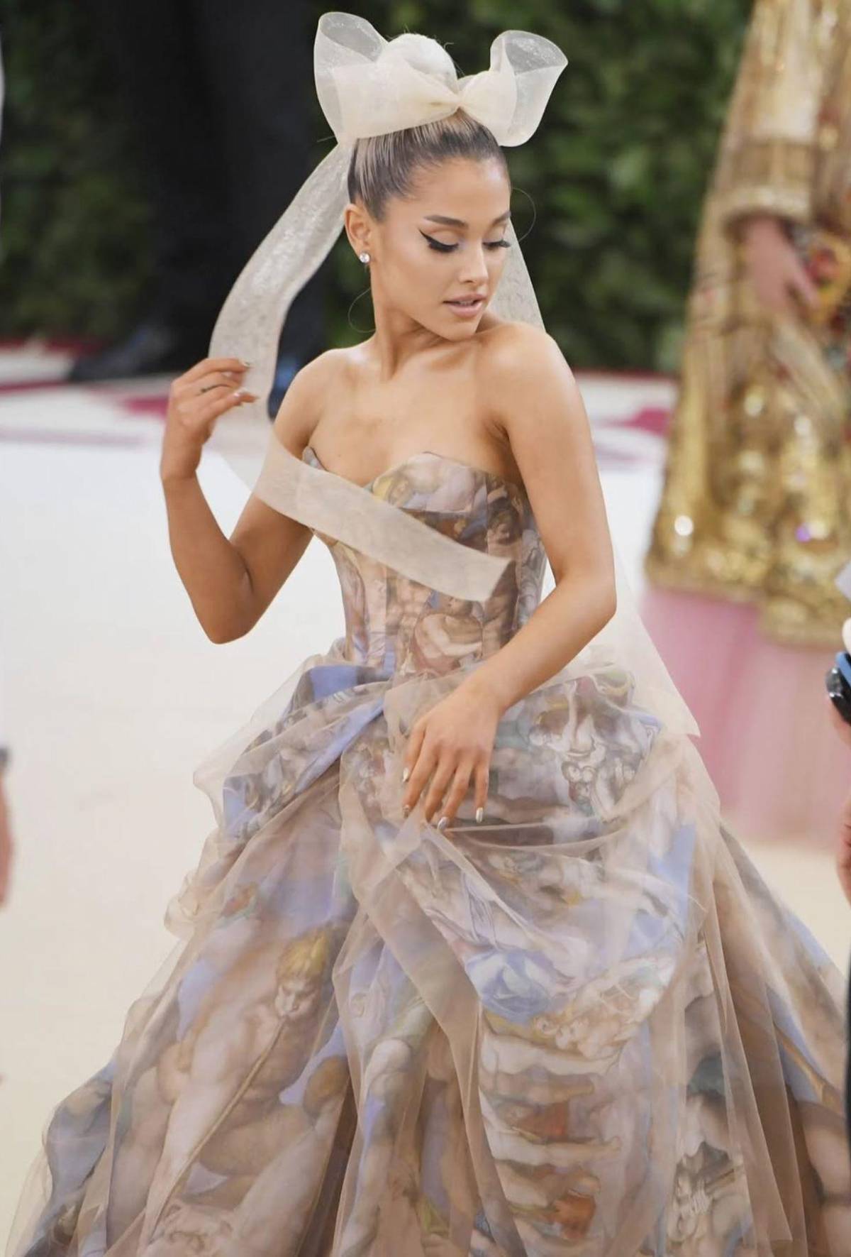 La Met Gala a través del tiempo: looks que han redefinido la alfombra de la extravagancia