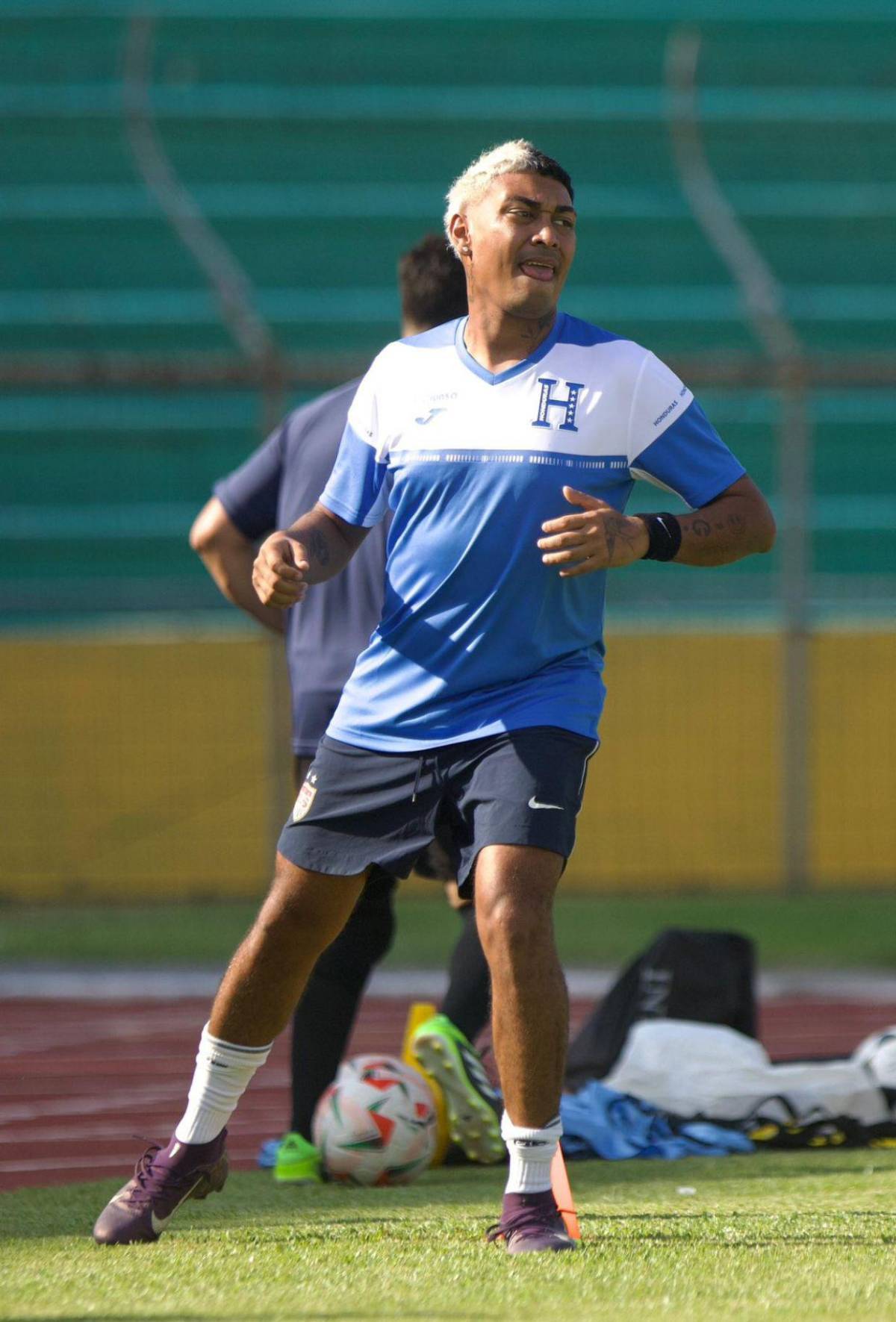 Cuánto gana en redes Supremo, organizador del juego de tiktokers Honduras-El Salvador