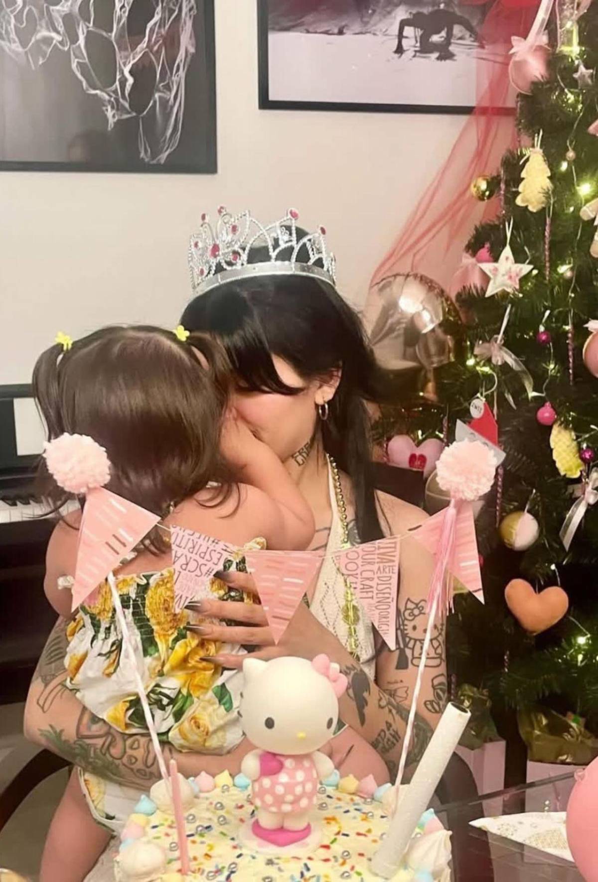 Cazzu celebra su cumpleaños número 31 con fiesta temática y sin redes  sociales