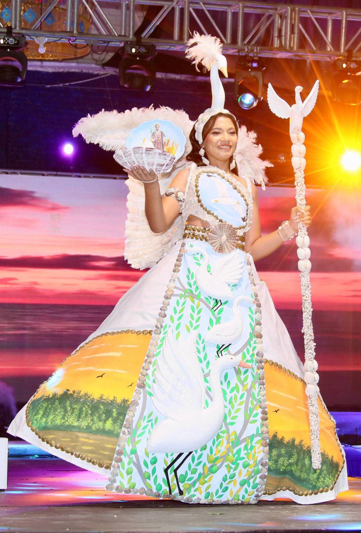 Elección de la Reina Ferisan 2026 en imágenes: Los mejores momentos de la gala