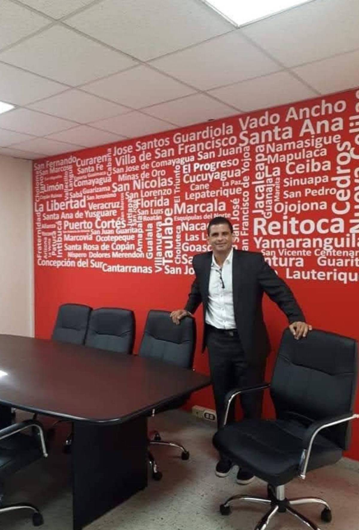 Exjugadores de Honduras que se unieron al Partido Liberal para elecciones primarias