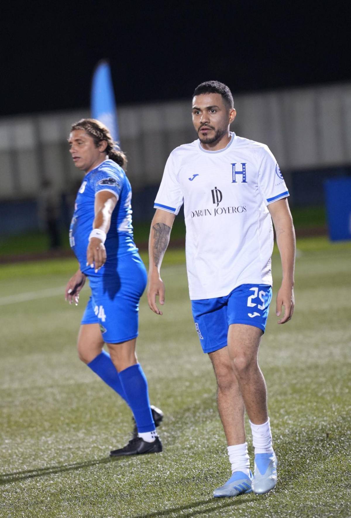 Convocatoria para juego de tiktokers Honduras-El Salvador: un funcionario pide ser llamado