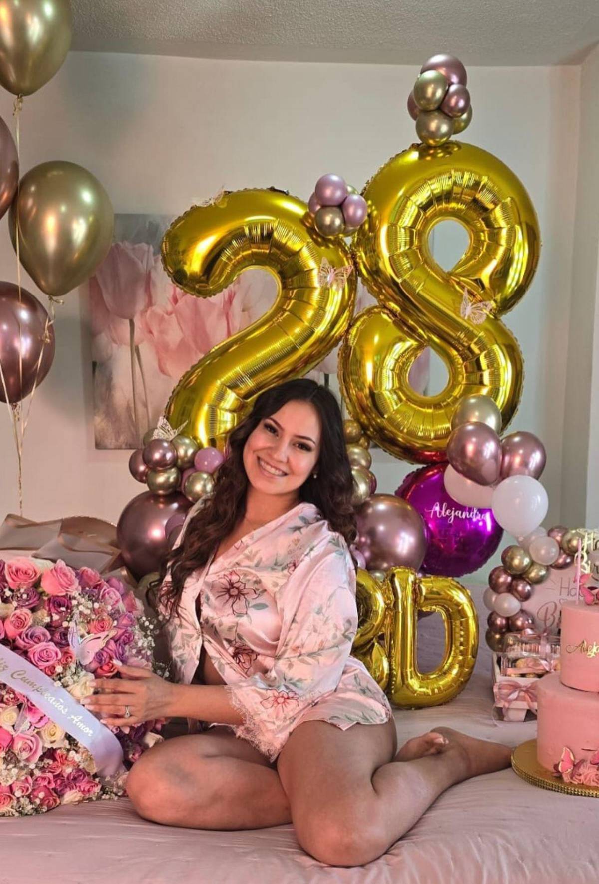 Con rosas, mariachis y globos: Novio de Alejandra Rubio le celebra su cumpleaños 28