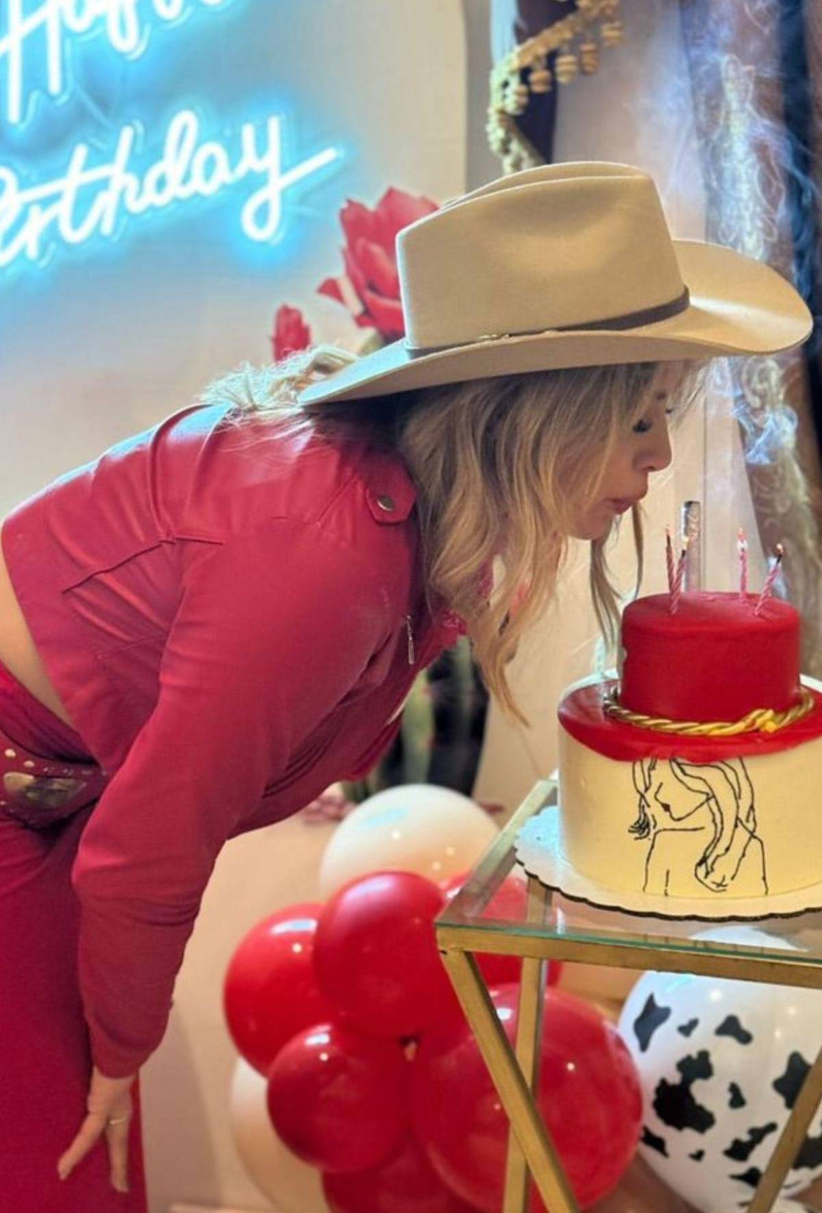 ¿Entre lujos? Así fue la celebración de cumpleaños de la pareja de Luis Redondo