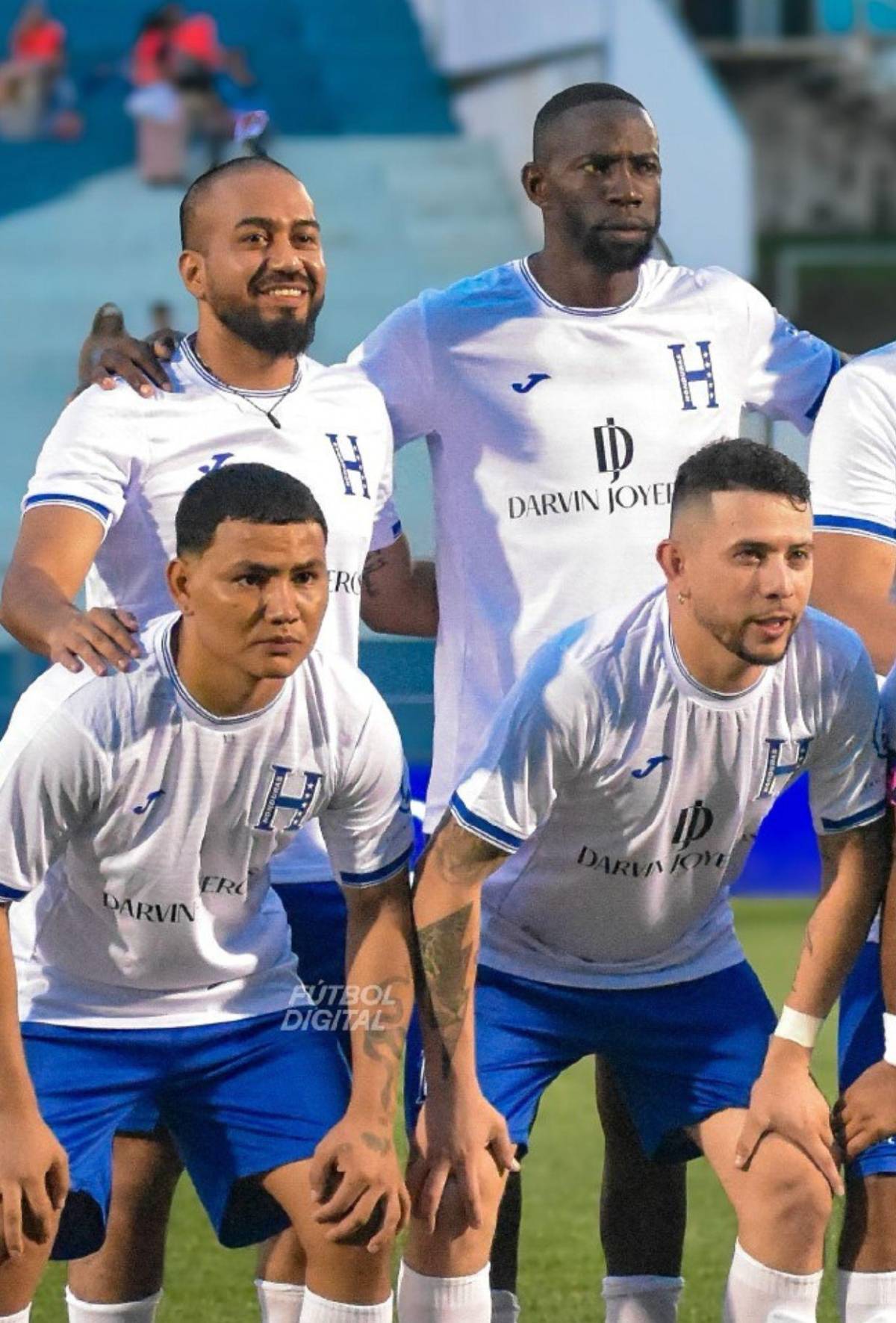 ¿Estará Eduardo Maldonado? Revelan exigencia de tiktokers de El Salvador vs Honduras