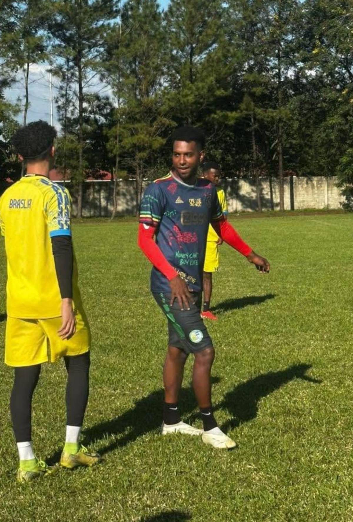 Fue capitán de Honduras en dos Mundiales juveniles y se retira a los 28 años: cruel situación lo obliga