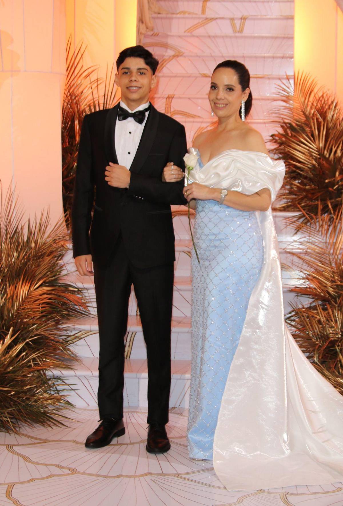 Desfile de padres e hijos en la Prom Night 2026 de Elvel School