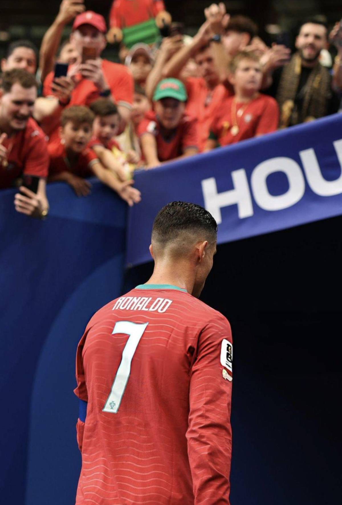 Cristiano Ronaldo se quiebra tras eliminación de Portugal y recibe detallazo de Lamine Yamal